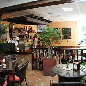 2* Hotel Maria Cristina
